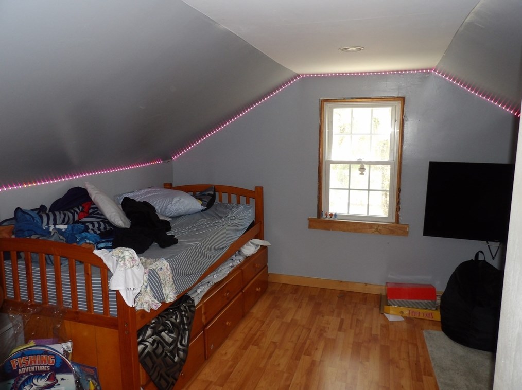 2620 Cranberry Hwy, Wareham MA 02571-1005 exterior