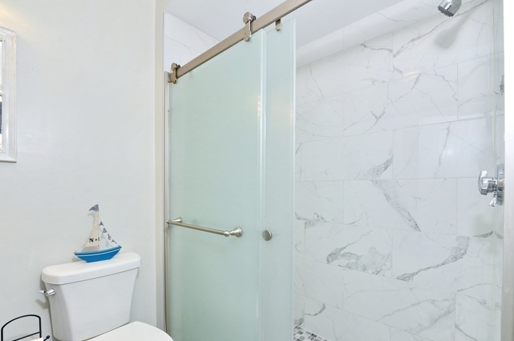 185 Main St, Raynham MA  02767-1446 exterior