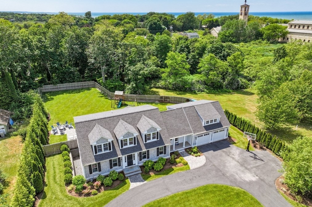 93 Rock Harbor Rd, Orleans, MA 02653