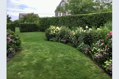 66 Hulbert Avenue North House, Nantucket, MA 02554 - Photo 20