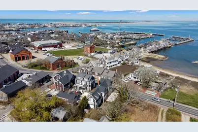 25 Washington Street, Nantucket, MA 02554 - Photo 12