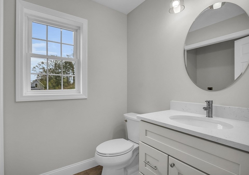 51 Hamilton Ave, Orange MA 01364 exterior