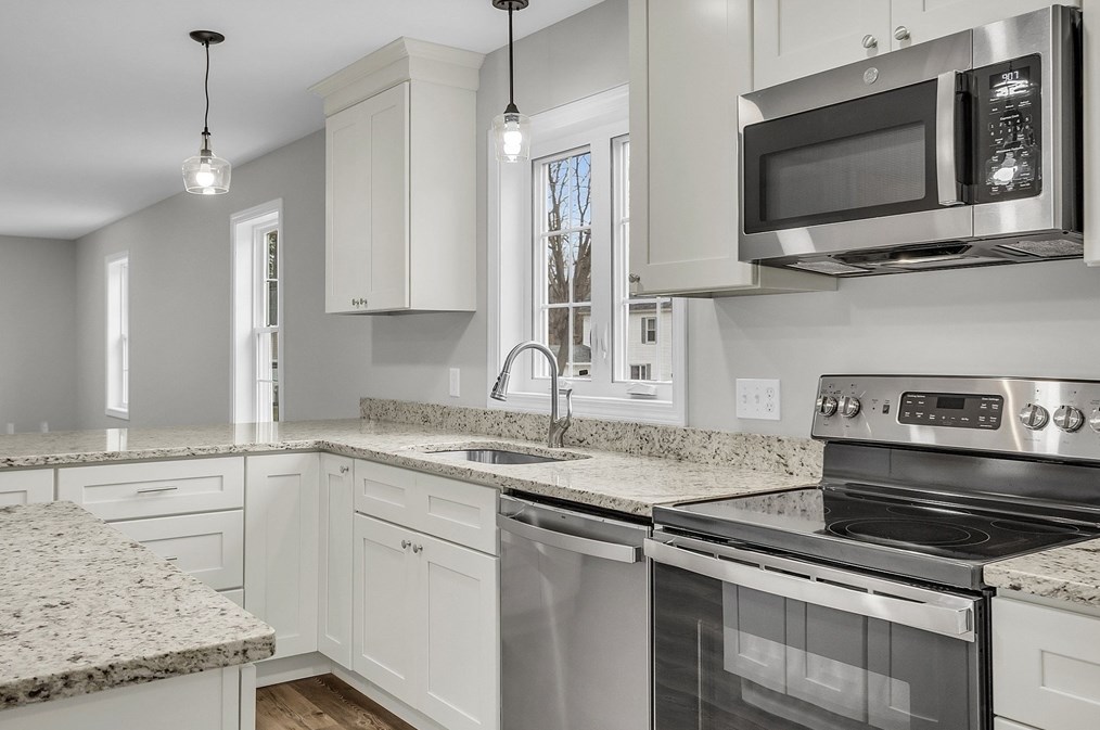 51 Hamilton Ave, Orange MA 01364 exterior