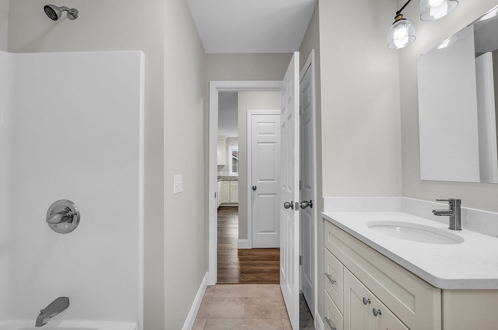 51 Hamilton Ave, Orange MA 01364 exterior