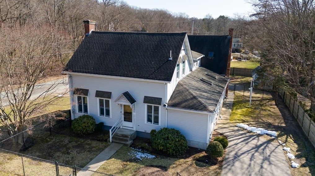 15 Melcher St, Plainville, MA 02762 exterior