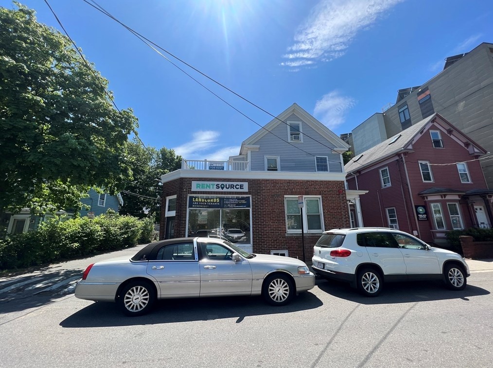 6 White Street Pl, Cambridge MA  02140-1410 exterior