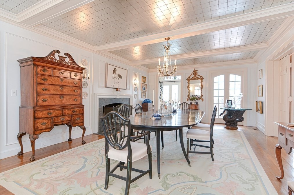 33 Way Rd, Gloucester MA 01930-4315 exterior