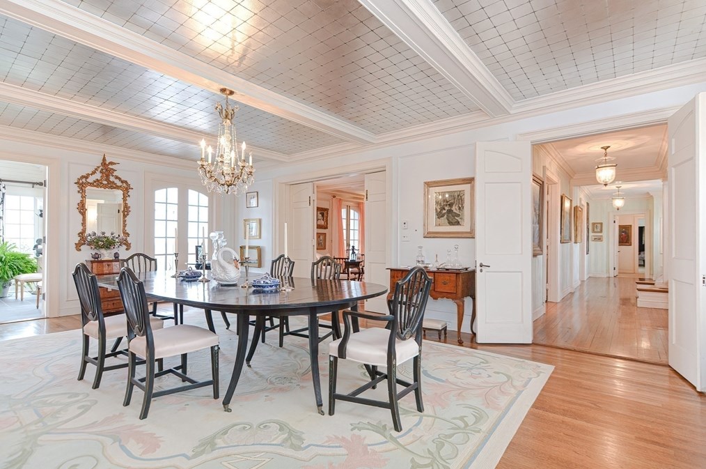 33 Way Rd, Gloucester MA 01930-4315 exterior