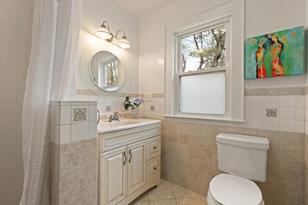 59 Reed St, Lexington, MA 02421-4338