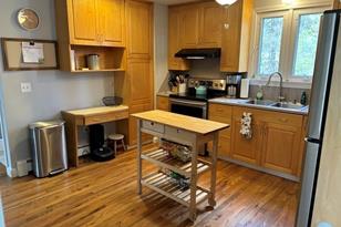 65 Brooks Pl, West Bridgewater MA  02379-1113 exterior