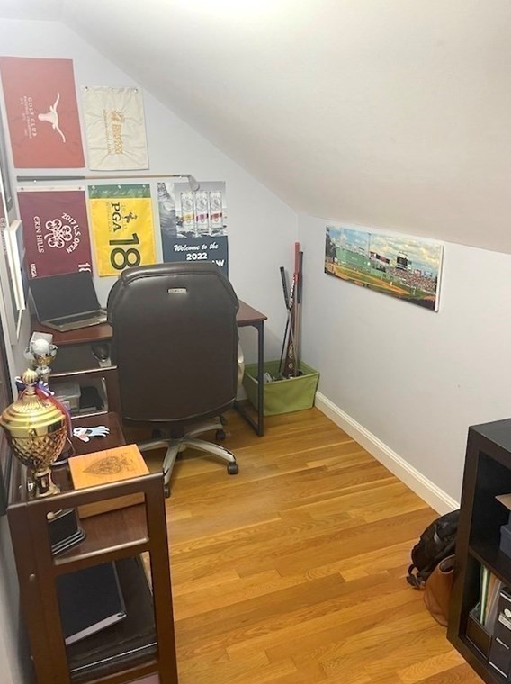 65 Brooks Pl, West Bridgewater MA  02379-1113 exterior