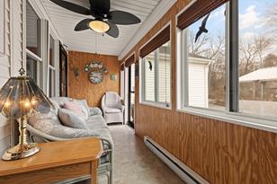 255 Alden St - Photo 16