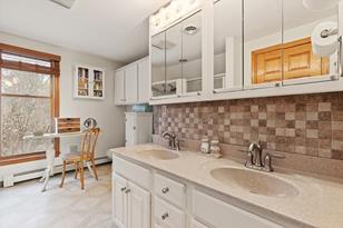 255 Alden St - Photo 12