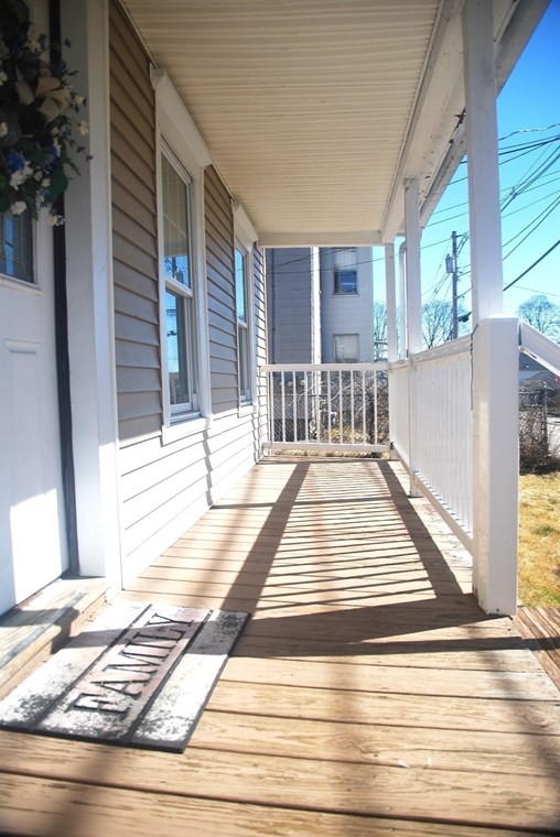 8 Pine St, Dudley MA  01571-3224 exterior