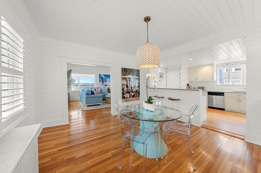 230 Wilson Rd, Nahant MA 01908-1058 exterior