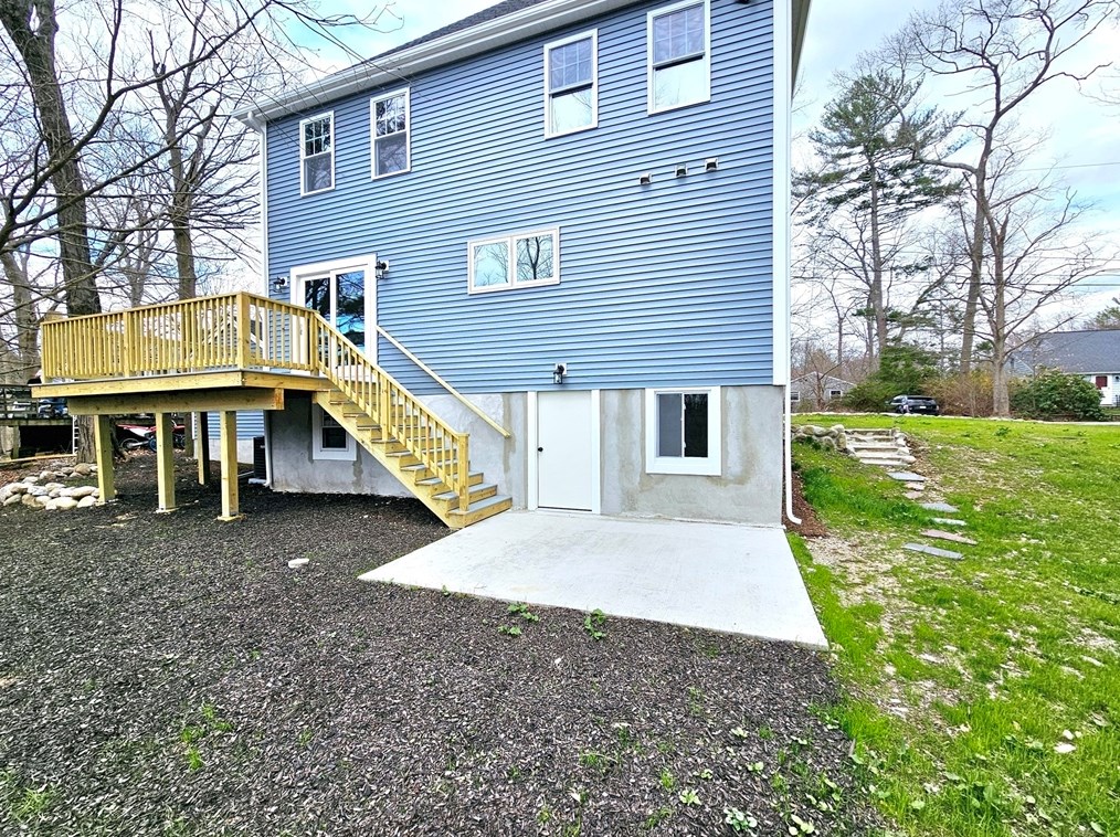 43 Duncan Dr, Hingham MA  02061-2043 exterior