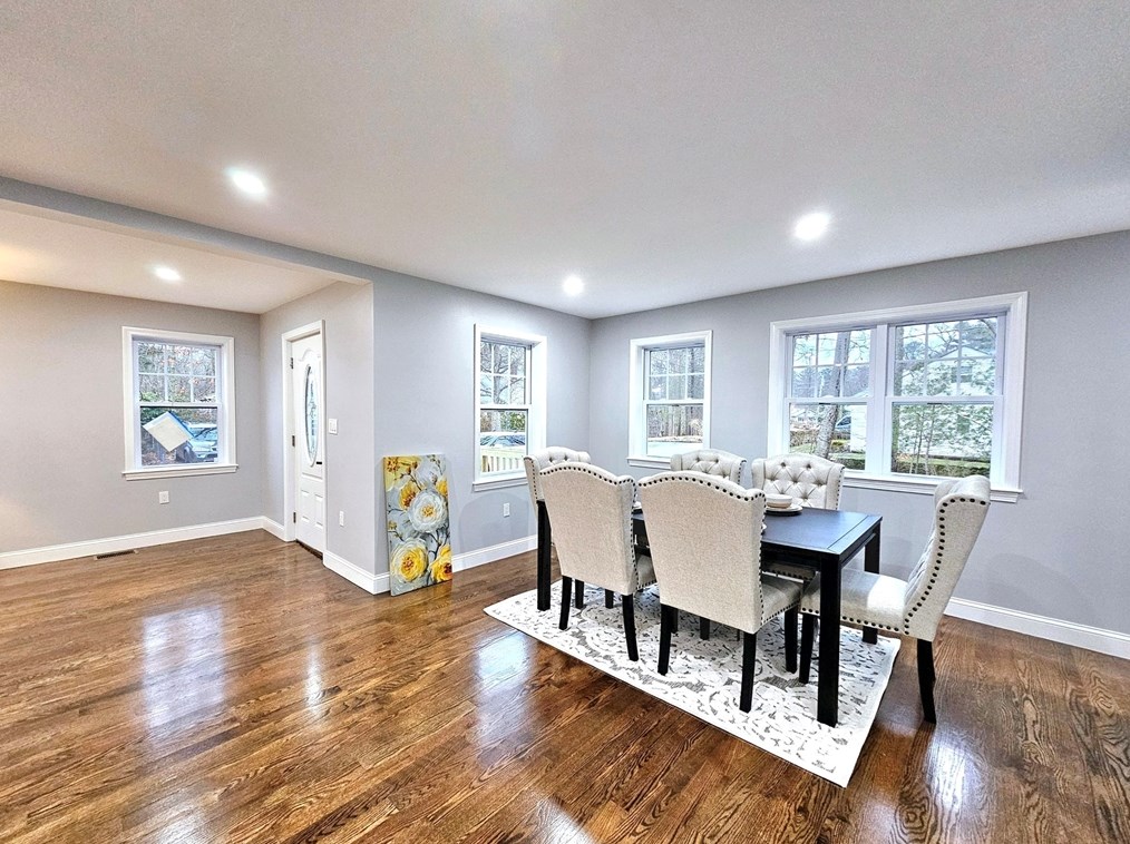 43 Duncan Dr, Hingham MA  02061-2043 exterior