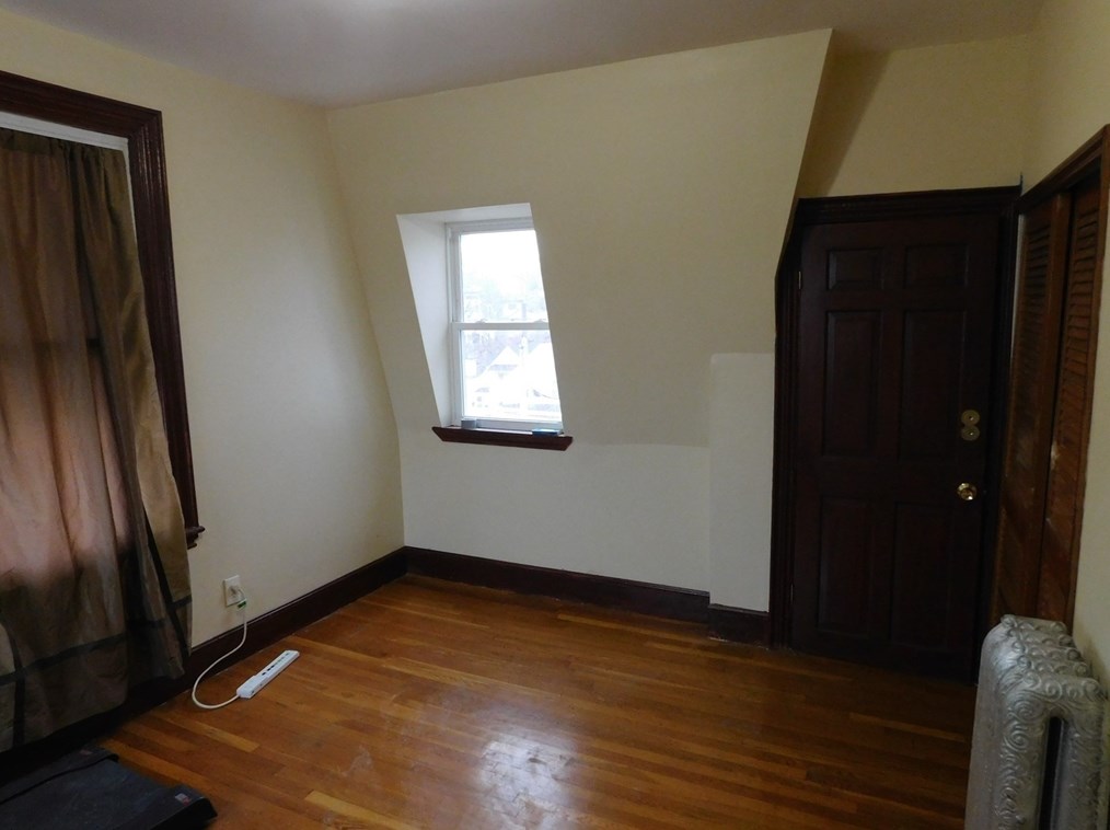 86 Hollingsworth St, Lynn MA  01902-3855 exterior