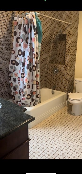 86 Hollingsworth St, Lynn MA  01902-3855 exterior