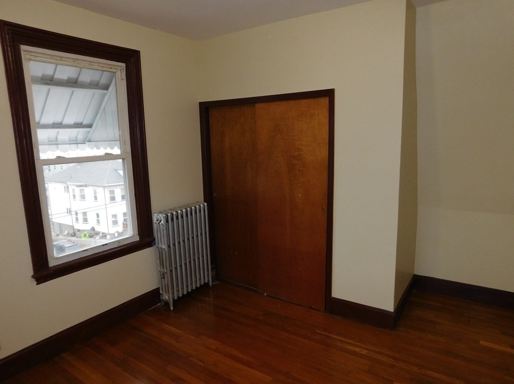 86 Hollingsworth St, Lynn MA  01902-3855 exterior