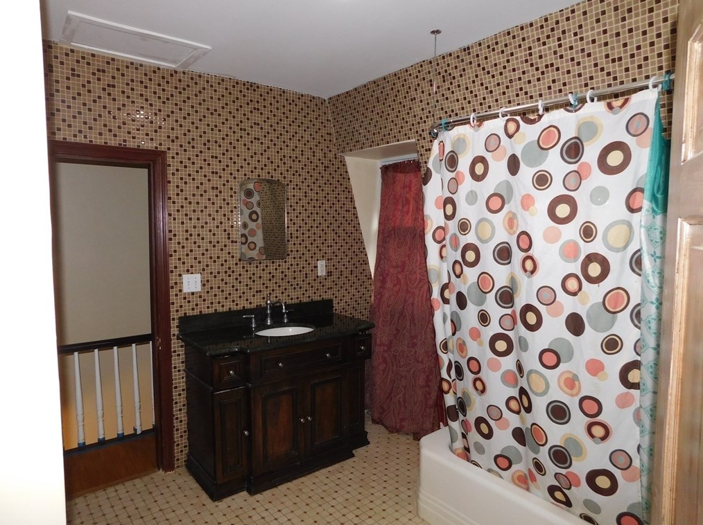 86 Hollingsworth St, Lynn MA  01902-3855 exterior