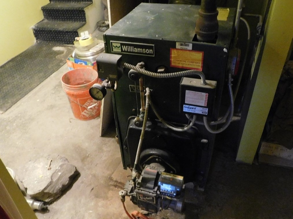 86 Hollingsworth St, Lynn MA  01902-3855 exterior