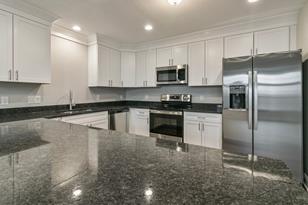 32 Lodge Ln, Wilbraham, MA 01095 - Photo 4