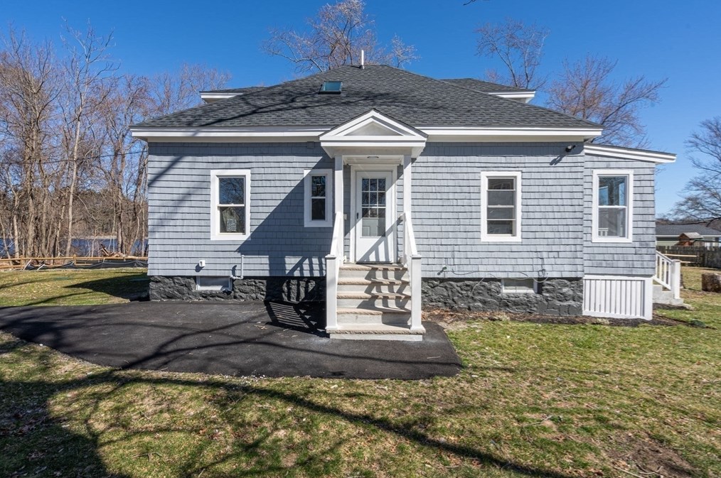 12 Amherst St, Billerica, MA 01862