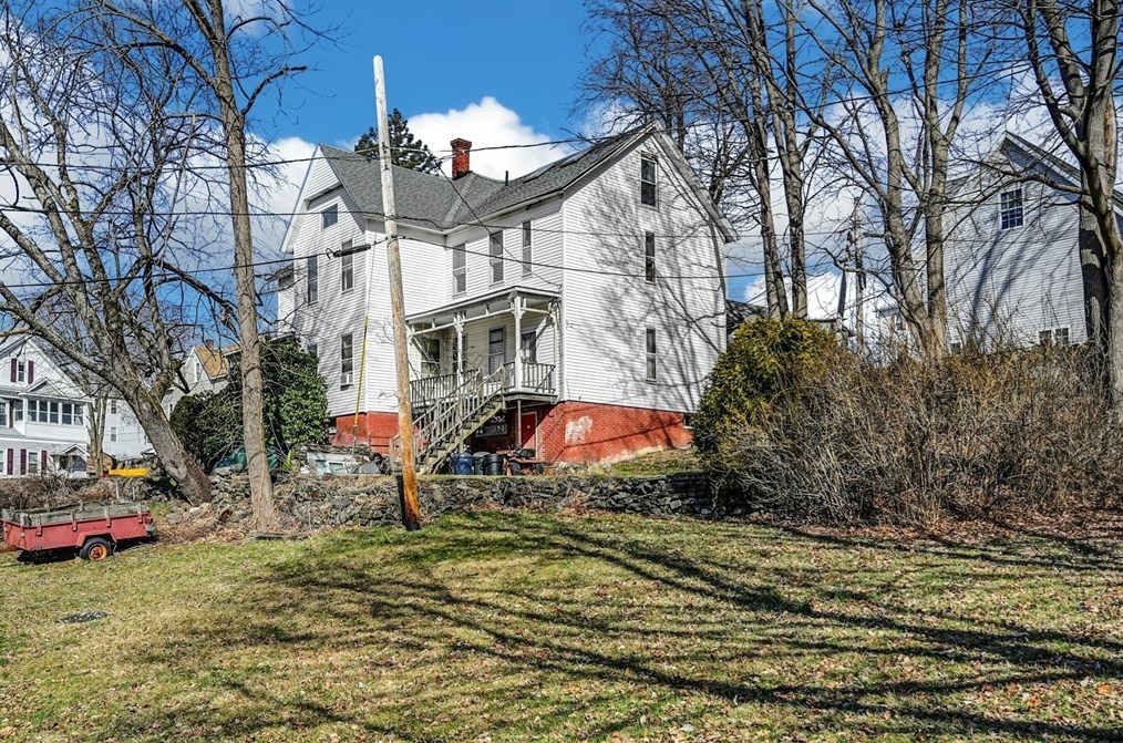 185 Vernon St, Worcester MA 01607-1190 exterior