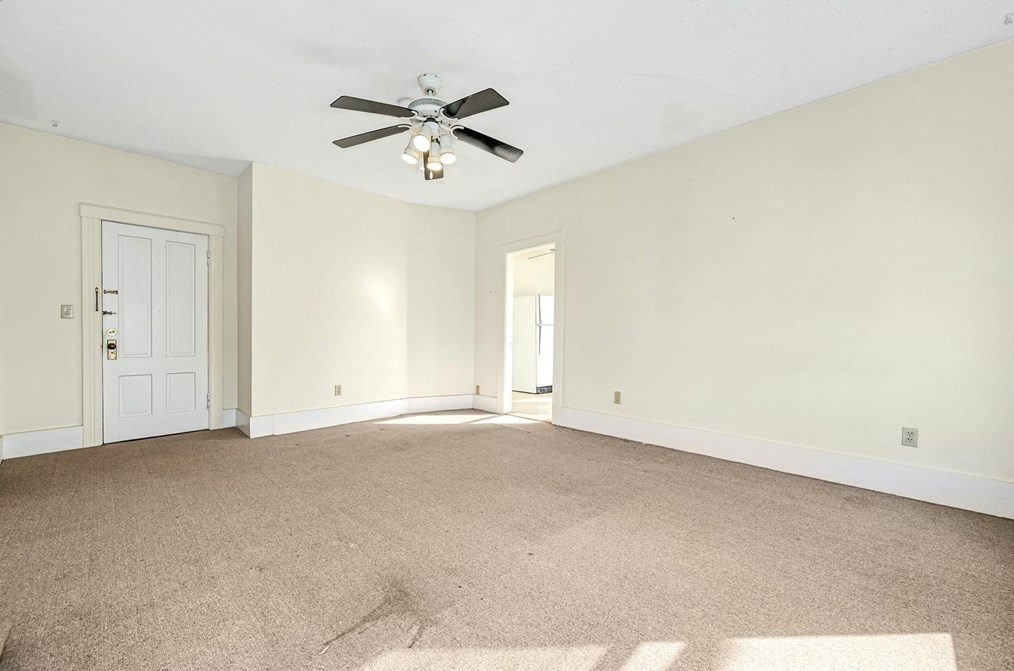 185 Vernon St, Worcester MA 01607-1190 exterior