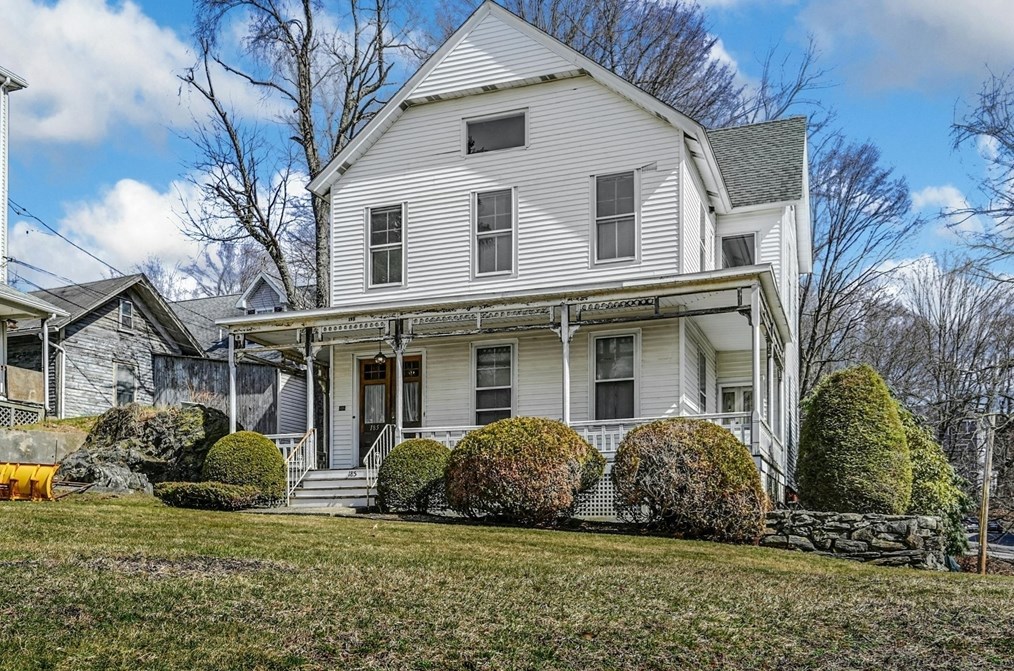 185 Vernon St, Worcester MA 01607-1190 exterior