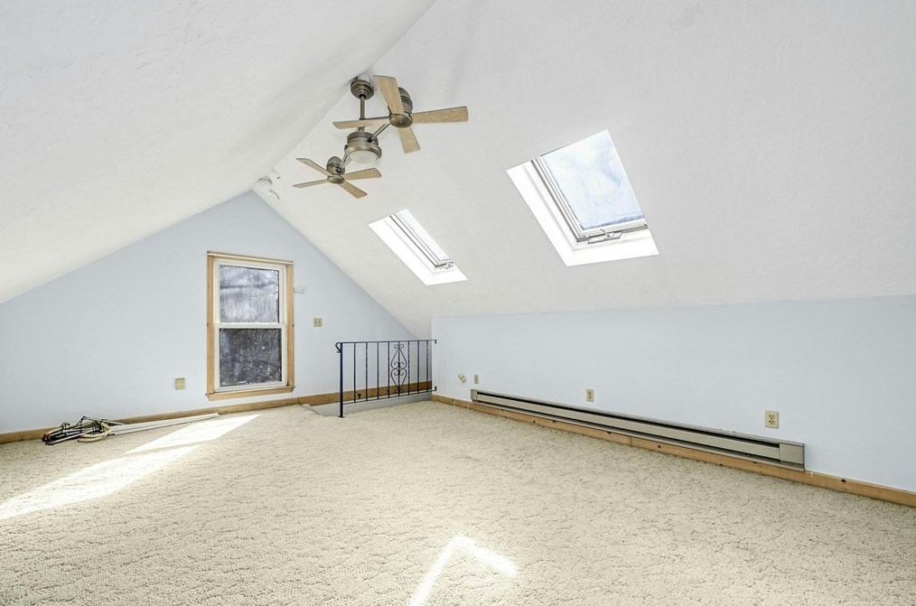 185 Vernon St, Worcester MA 01607-1190 exterior