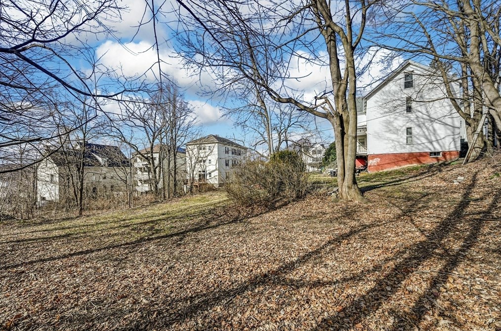 185 Vernon St, Worcester MA 01607-1190 exterior