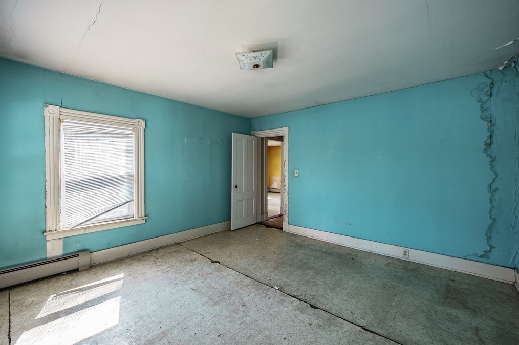 43 Parker Ave, Montgomery MA 01085-1518 exterior