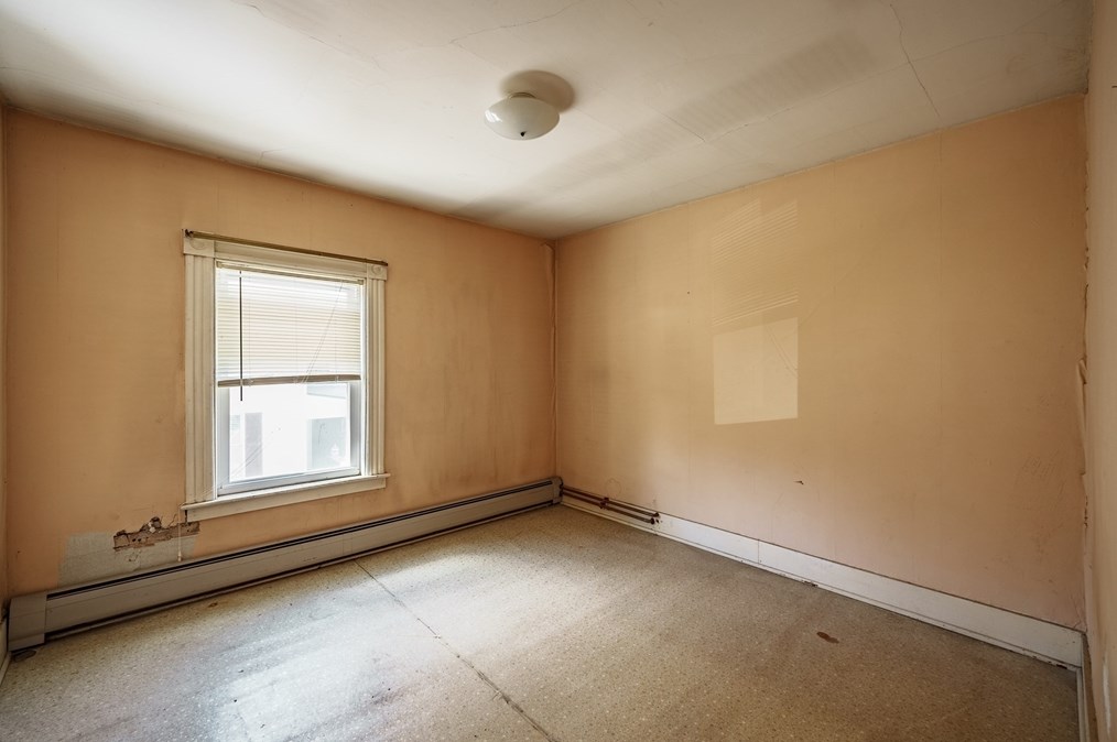 43 Parker Ave, Montgomery MA 01085-1518 exterior