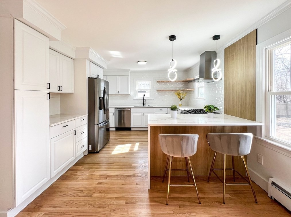 24 Norrback Ave, Worcester MA  01606-1086 exterior