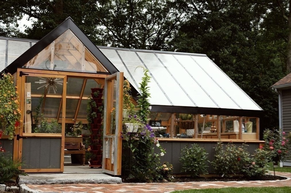 4 Pinecrest Rd, Hingham MA 02043-3027 exterior