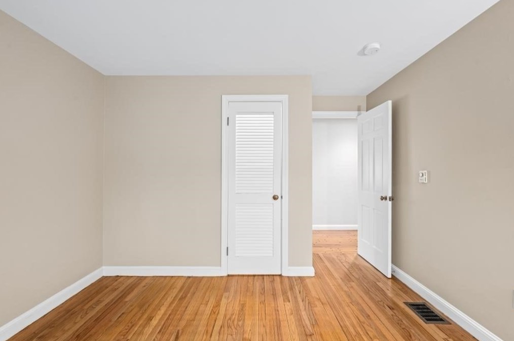 49 Flagg Rd, Southborough MA 01772-1419 exterior