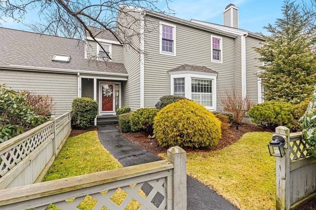 74 Thistle Patch Way, Hingham, MA 02043