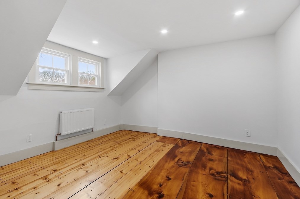 453 Main St, Northborough MA 01532-1671 exterior