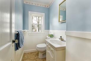 93 Hawthorn Ave - Photo 8