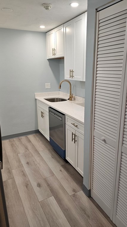 119 Grove St #220, Rockland, MA 02370