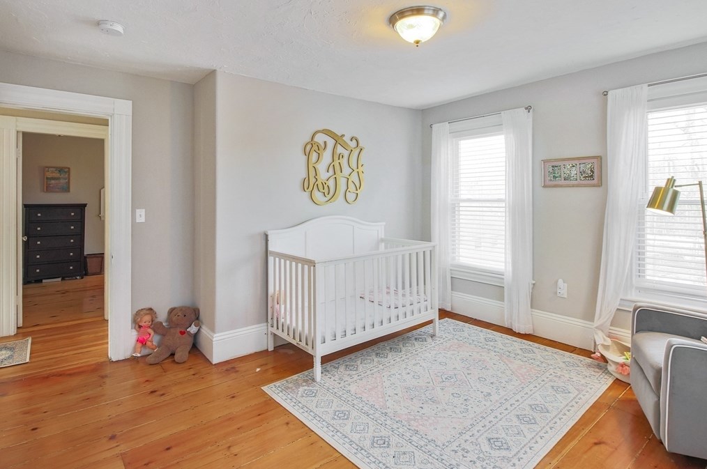 8 Latisquama Rd, Southborough MA 01772-1606 exterior