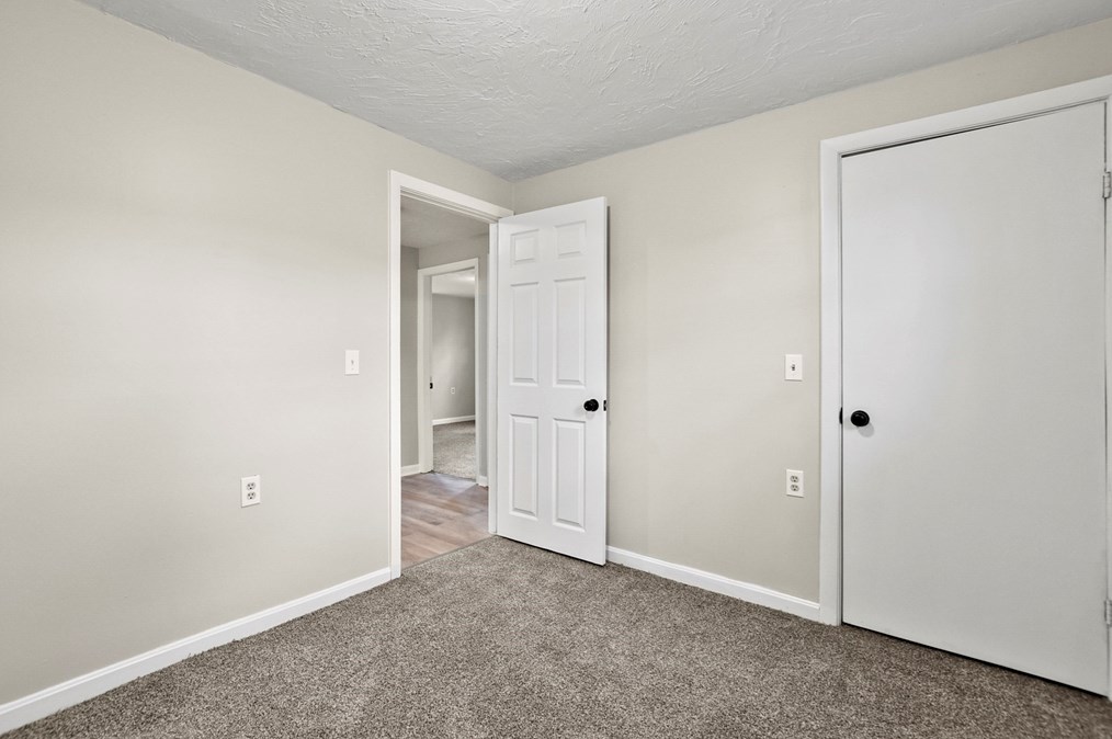 61 Byrd Ave, Royalston MA  01331-1067 exterior