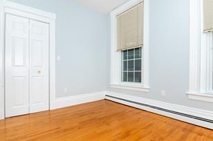 35 Chestnut St - Photo 14