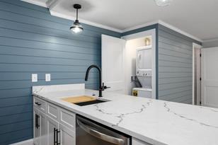 8 Curtis St - Photo 10