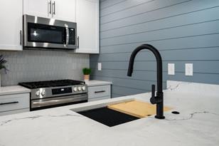 8 Curtis St - Photo 12