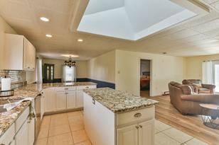 59 SW Main St - Photo 24