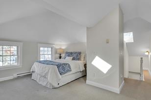 140 Harvard St - Photo 10