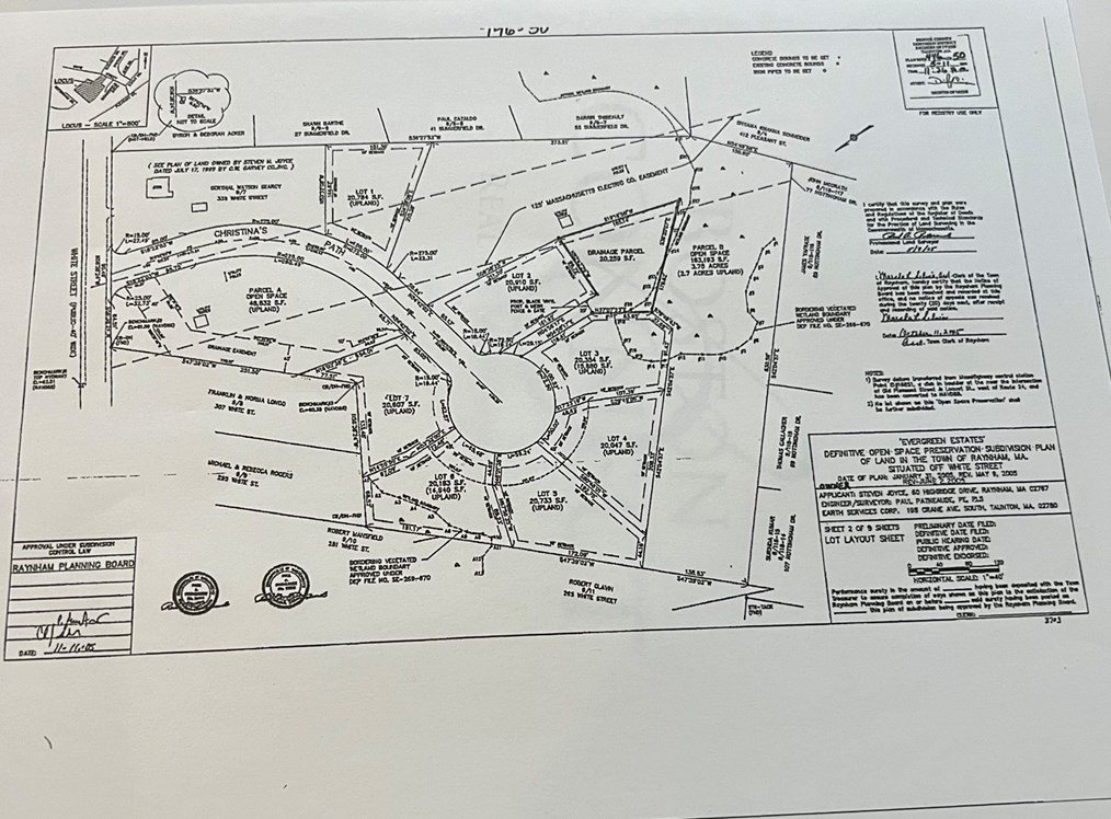 85 Christinas Path, Raynham MA  02767-1594 exterior